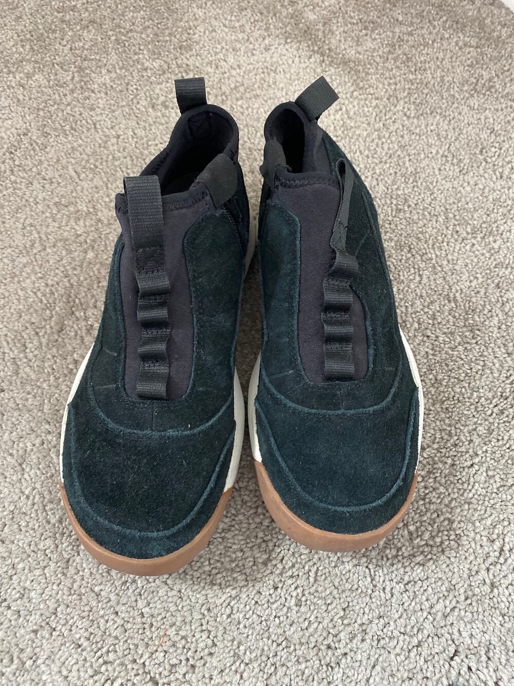 L.L.Bean Women’s Suede Slip On Comfort Sneakers Black Casual Shoes Size 7